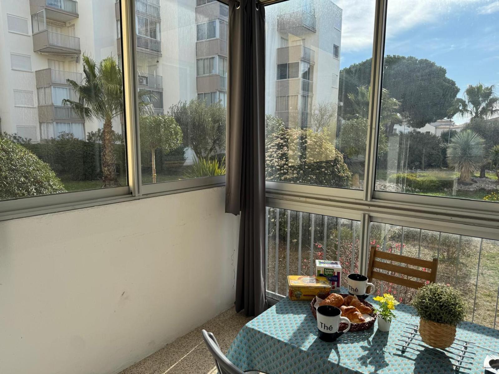 Agréable appartement RDC proche centre-ville et plages Le Grau-du-Roi Exterior foto